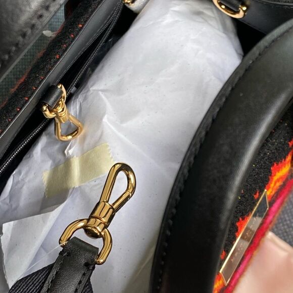 Kate Spade New York Women’s Manhattan Carnival Fair Isle Small Tote - Picture 5 of 14